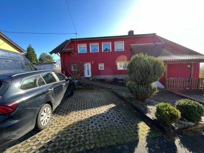Dachwohnung mit Blick ins Grüne in Asbach
