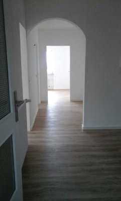 Haus im Haus mit sonnigem Garten