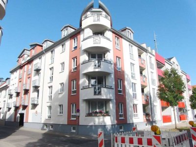 4-Zimmer-Wohnung mit Einbauküche, Balkon und Stellplatz in der Fleischervorstadt