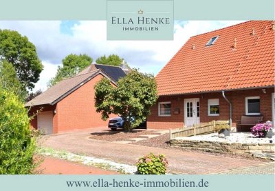 Moderne, gepflegte Doppelhaushälfte mit Garage in idyllischer Feldrandlage...