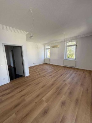 Moderne 3-Zimmer-Wohnung, frisch renoviert Erstbezug