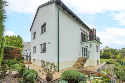 Gepflegtes Einfamilienhaus mit großem Garten, Pool &amp; Top-Zustand in begehrter Lage von Strebersdorf