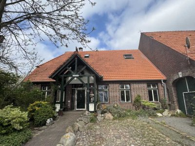 Traumhaftes Einfamilienhaus auf Resthof mit  Energieklasse A - Ideal für Pferdehaltung