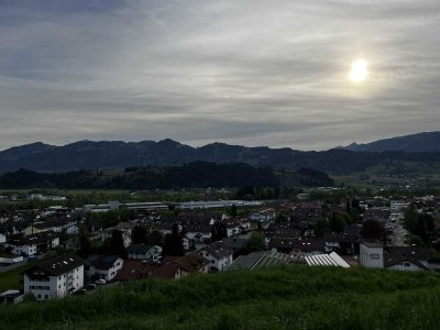 Modernes Wohnen mit Alpenblick – 4 Zimmer & Balkon in Sonthofen