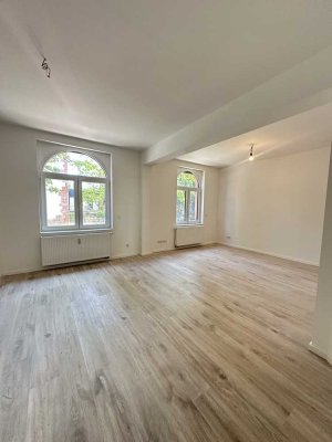 *Erstbezug nach Sanierung* Stilvolle 4 ZKB mit Balkon in Zentraler Lage von Offenbach!