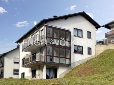 Großzügiges ZFH mit Fernblick, großem Grundstück und PV-Anlage