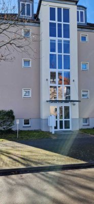 Schöne Dachgeschosswohnung mit Balkon