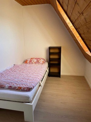 Wohngemeinschaft pro Zimmer mit Bad ( 3 WG ) alles inkl.