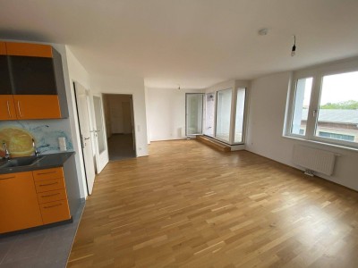 helle 3 Zimmerwohnung mit Loggia- PROVISIONSFREI