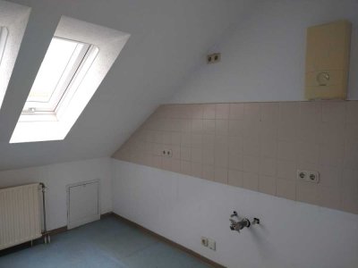 !!! 1-Zimmer-Wohnung im DG !!!