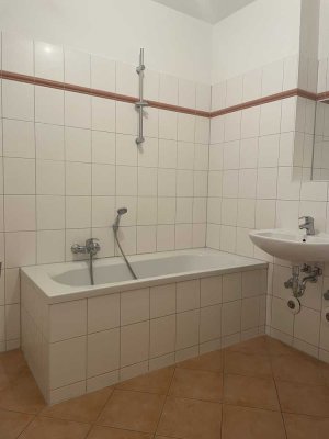 3 Zimmer Wohnung ohne Einbauküche und Wohnküche