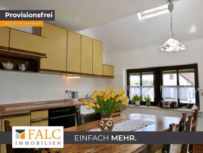 Einfach Mehr: Solides 3-Familienhaus, Garten, Garagen, große Werkstatt. Eigener Brunnen. Bezugsfrei.