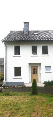 Kernsanierte Doppelhaushälfte