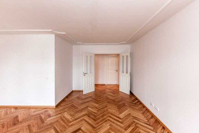 ++ Energetischer Wohntraum im Denkmal mit West-Balkon, Parkett, Wohnküche, CAT-7 Netzwerk ++