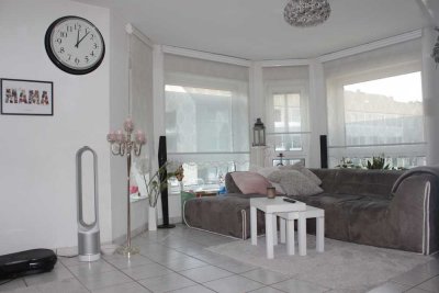 Hausmarke Immobilien -Attraktive Wohnung in Köln-Porz 3-Zimmer-Wohnung in gefragter Lage
