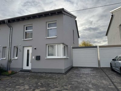 Neuwertiges (2022) 4-Zimmer Einfamilienhaus mit Garage in Langenlonsheim