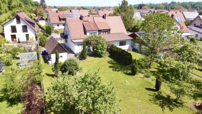 Großes Ausbaupotential! Doppelhaushälfte mit großem Grundstück und weiterem Baurecht