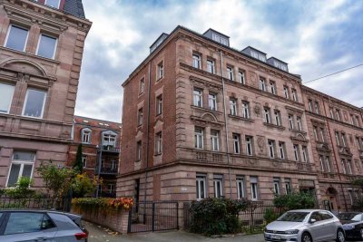 Teilmöblierter 3,5 Zimmer Maisonettetraum mit Balkon