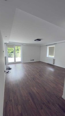 Schöne 4,5-Zimmer-Wohnung mit gehobener Innenausstattung mit EBK in Jestetten