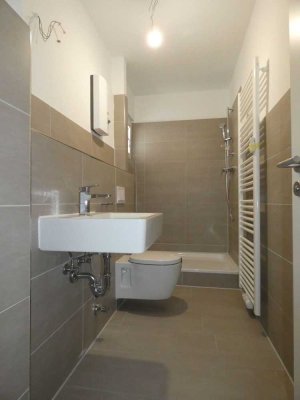 Erstbezug nach Sanierung! 2-Zimmer-Erdgeschoss-Whg. mit Balkon!