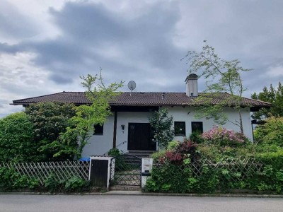 Ca. 860 m² - Einfamilienhaus mit Einliegerwohnung