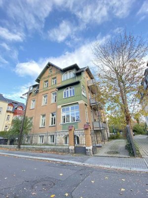 Attraktive 3 Zi.Wohnung mit Balkon, Fußbodenheizung und Parkettboden !