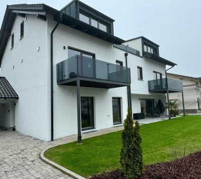 Moderne 2-Zimmer-Neubauwohnung mit Balkon in Ruderting - Top Ausstattung und Energieeffizienz
