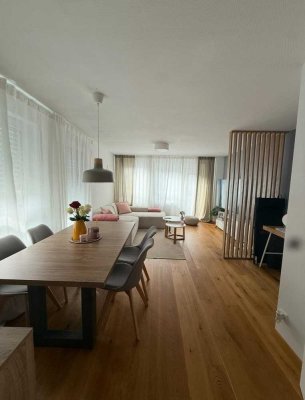 Geschmackvolle, neuwertige 2-Zimmer-Wohnung mit gehobener Ausstattung in Warmbronn