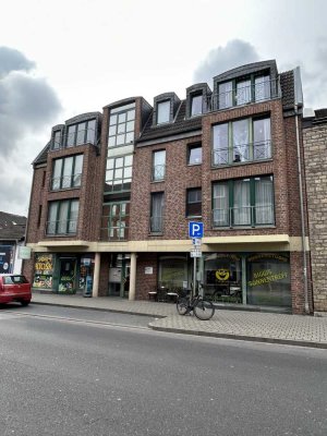 Gepflegte 3-Zimmer-Dachgeschosswohnung mit Balkon in Stolberg (Rheinland)