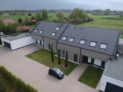 Große Doppelhaushälfte (WE1) oder Gewerbeobjekt in Moormerland zum Kauf