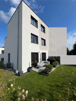 Exklusive Neubau-Doppelhaushälfte mit Dachterrasse & Keller in Taunusstein/ Wehen