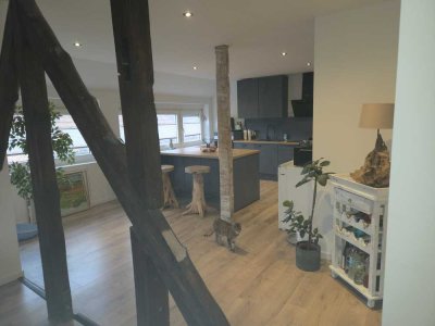 Traumwohnung  133 qm ,mit Kamin, großem Garten und Ausbaureserve im DG(52qm)