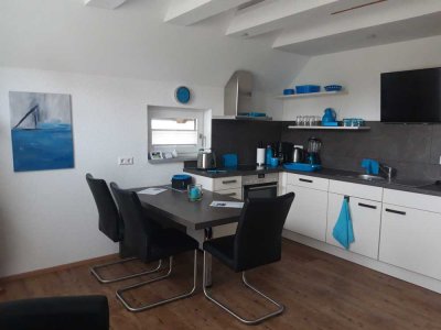 Exklusive 2,5-Zimmer-Wohnung mit gehobener Innenausstattung mit EBK in Owingen
