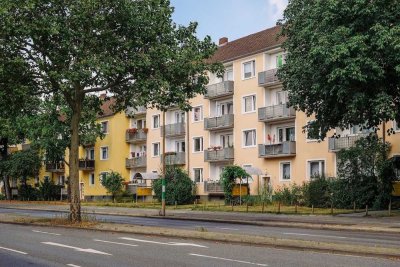 Citywohnung mit Balkon sucht Nachmieter mit WBS // 2.OG links - WBS erforderlich!