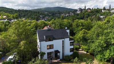 Wohnen und Arbeiten im Grünen - EFH mit Einliegerwohnung (provisionsfrei)