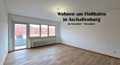 FRISCH renovierte 2-Zimmer Wohnung mit Balkon in zentraler Lage am Floßhafen - ab November/Dezember