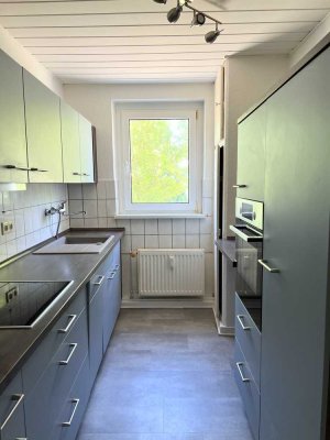 ++3-Zimmer, Einbauküche u. Badewanne++