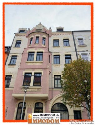 EINBAUKÜCHE, ERKER, PERSONENAUFZUG und PKW-Stellplatz plus eine 2-Zi.-Wohnung im Zentrum... was will