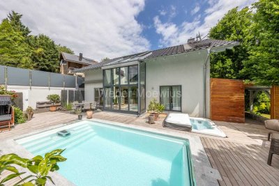 Modernes Eigenheim mit Pool, Garage und hochwertiger Einbauküche
