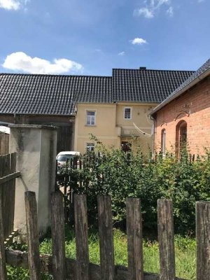 Ehemalige Hofstelle 
mit Nebengebäuden