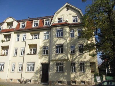Attraktive Kapitalanlage in Dresden Striesen - 3 Zimmer - Balkon - Garage