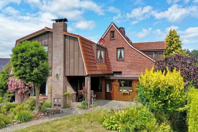 Geräumiges Einfamilienhaus mit ELW auf großzügigem Grundstück in Feldrandlage von Wakendorf II