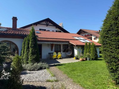 Top gepflegtes 4-Familienhaus mit Gartenanlage am Forggensee zu verkaufen