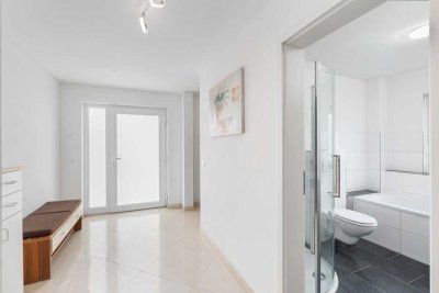 Exklusives Familienhaus (Bj. 2019) mit Einliegerwohnung, 400 m² Wohnfläche – 15 Min. zum Bodensee