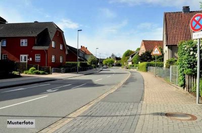 Einfamilienhaus mit Doppelgarage - provisionsfrei