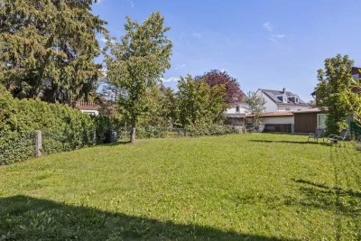Renovierte 4,5-Zimmer-Familienoase Haus im Haus mit privat Garten, Zugang und Heizungsanlage