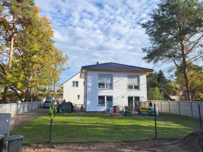 Sonnige Stadtvilla in Woltersdorf (LOS) – Nähe Tesla