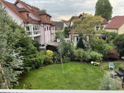 Sanierte 2,5-Raum-Wohnung mit Balkon und Einbauküche in Ettlingen