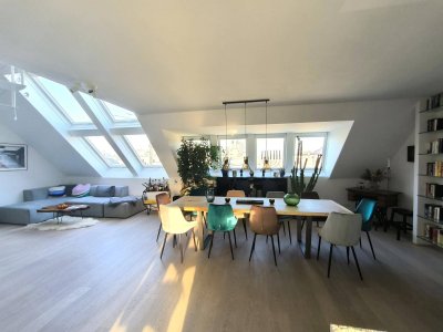 Außergewöhnliches Penthaus im Jugendstilhaus – mit privatem Lift und Dachterrasse