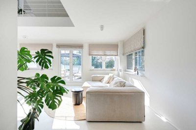 Hideaway in Bad Saarow Bestlage: Design-Maisonette mit zwei Terrassen & Natur-Panoramablick